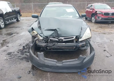 2004 Honda Accord 2.4 Lx z USA, uszkodzony, nr VIN 1HGCM56384A045026